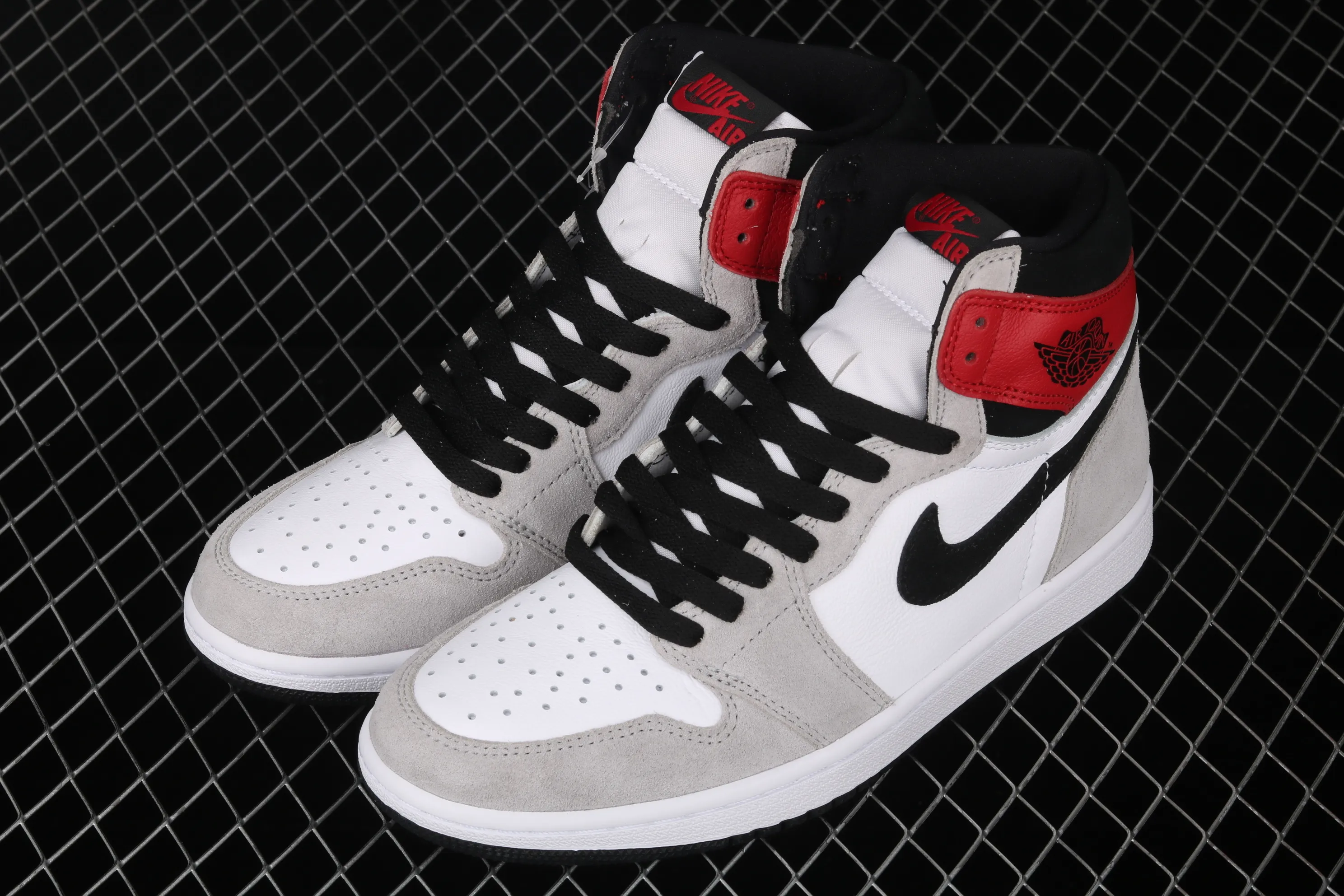 All categories Air Jordan Jordan series basketball shoes Air Jordan 1 High pure original version Air Jordan 1 Light Smoke Gray AJ1 Joe 1 light smoke gray 555088-126
